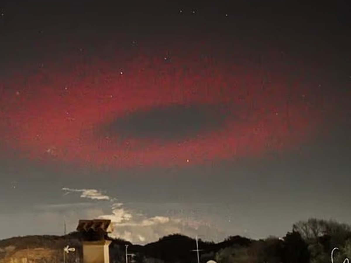 Possagno'da Görülen Kırmızı Işık Halkasının Gizemi Çözüldü